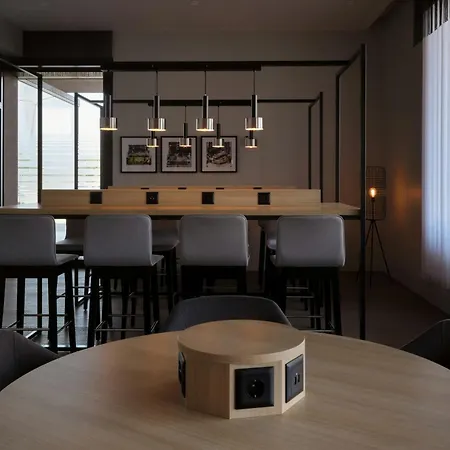 Leonardo Hotel Zurich Airport-2